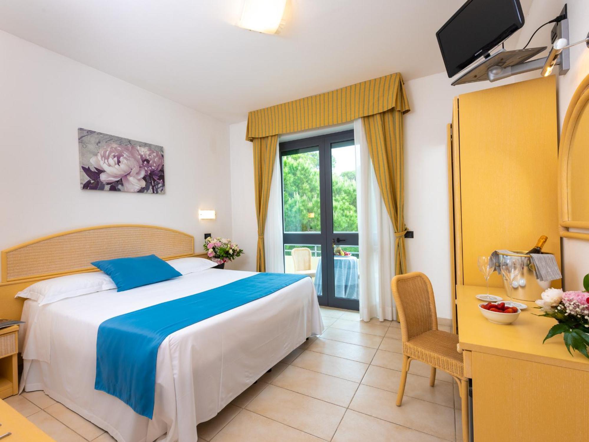 Superior Double or Twin Room with Balcony,1563264364:JPEG