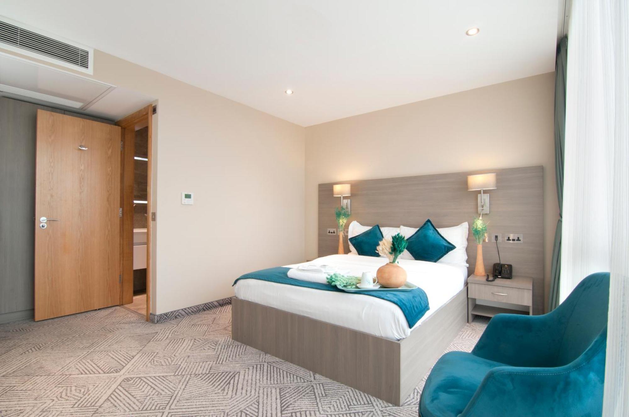 Large Double Room