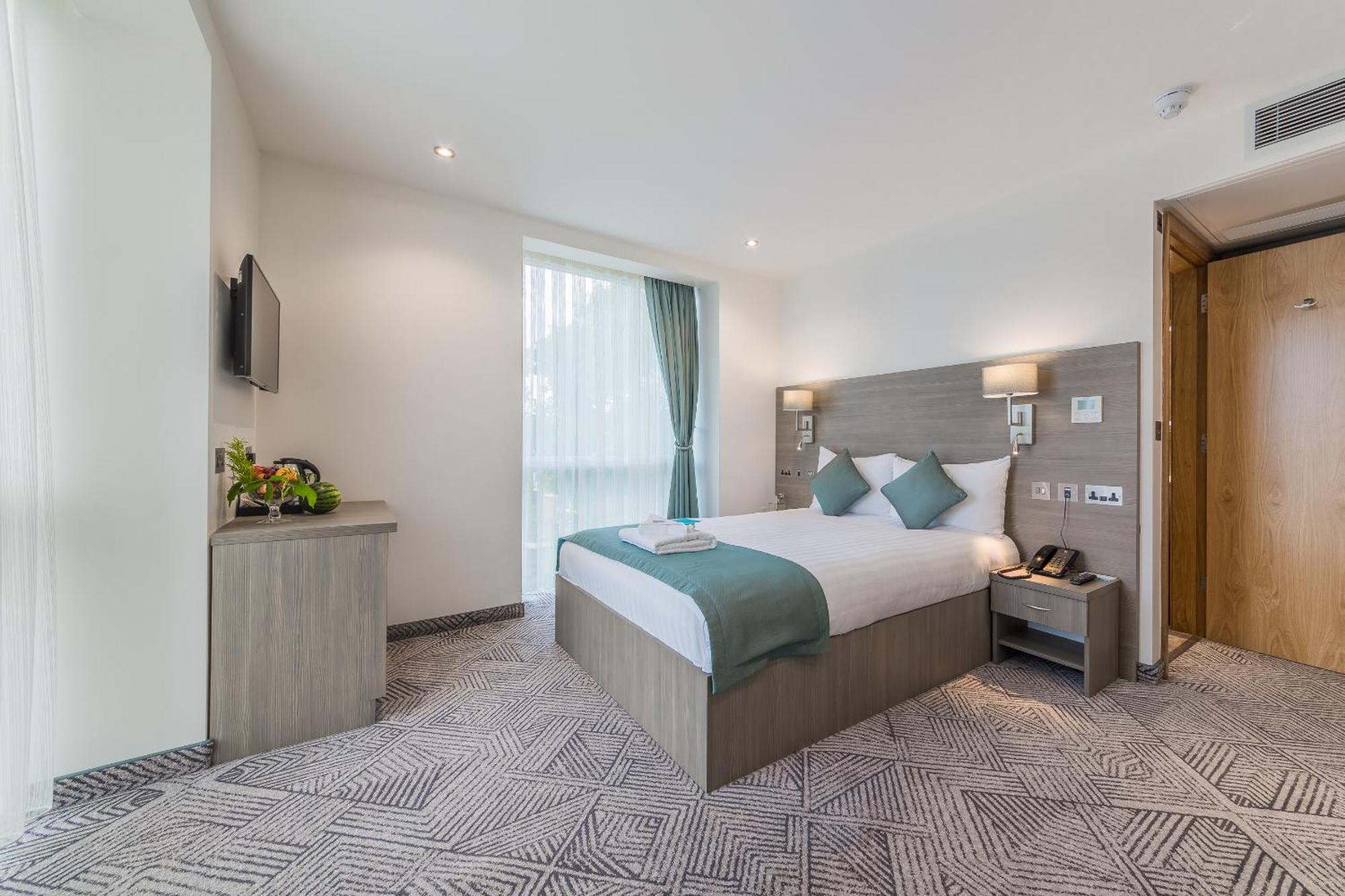 Large Double Room