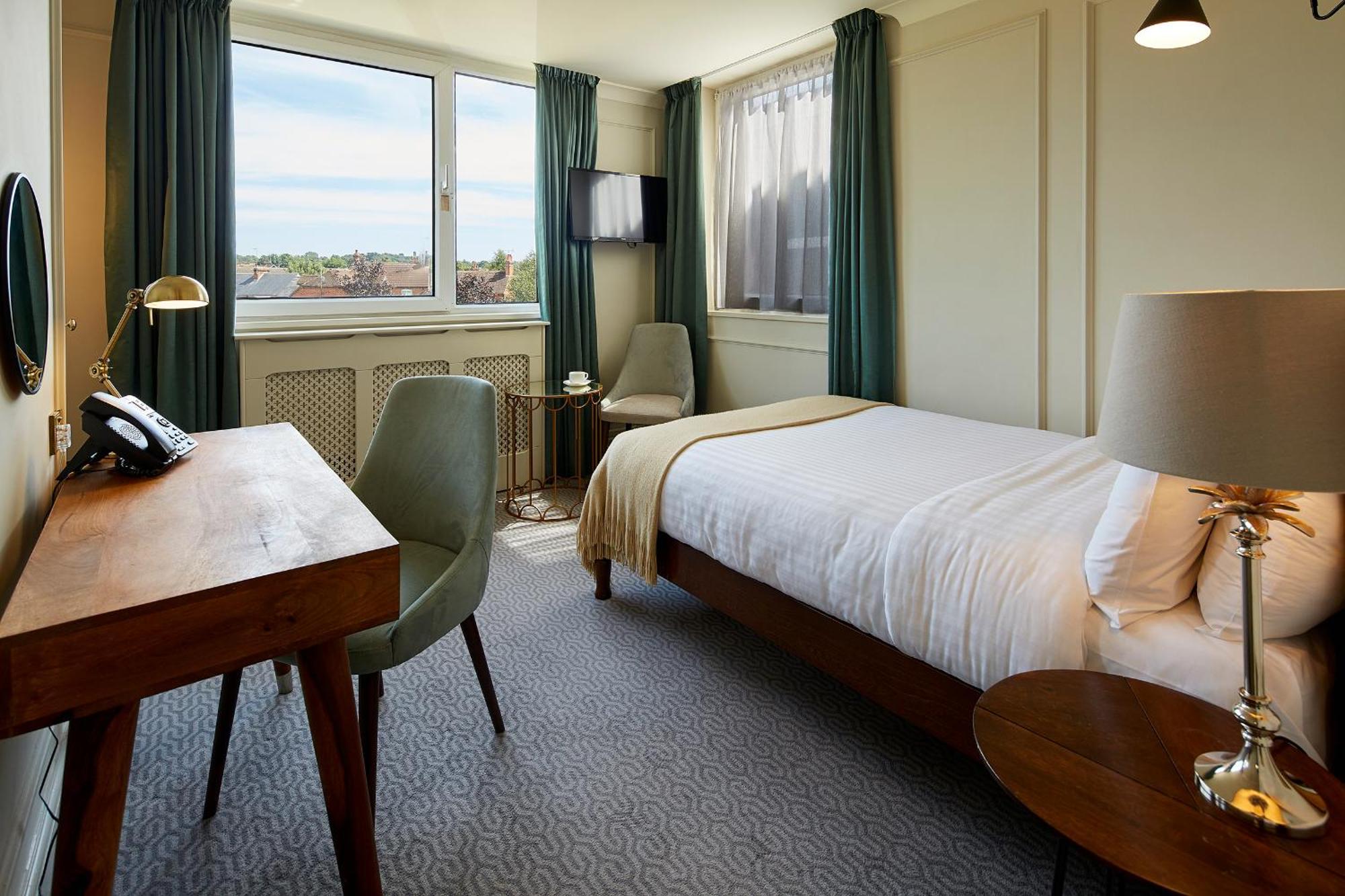 Superior Single Room,1445759341:JPEG