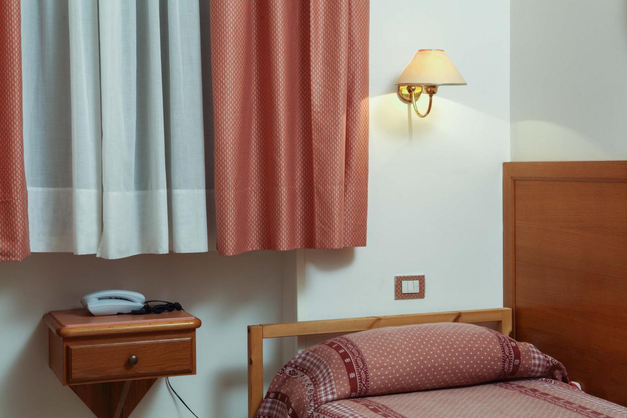 Single Room,8910147:JPEG