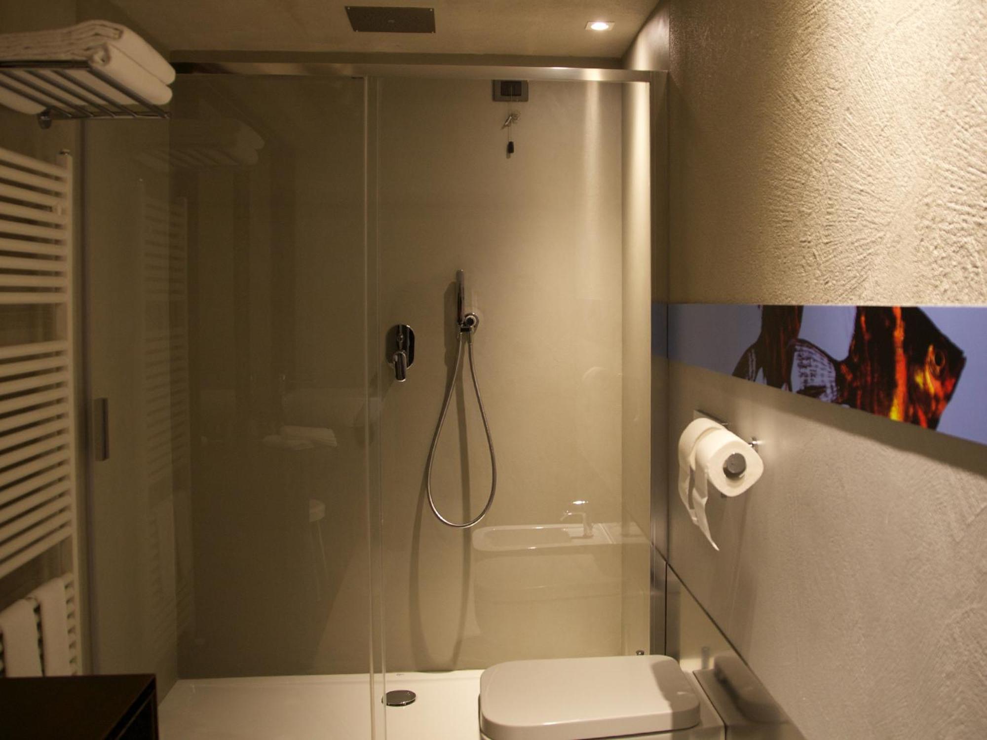Deluxe Double Room,81254808:JPEG