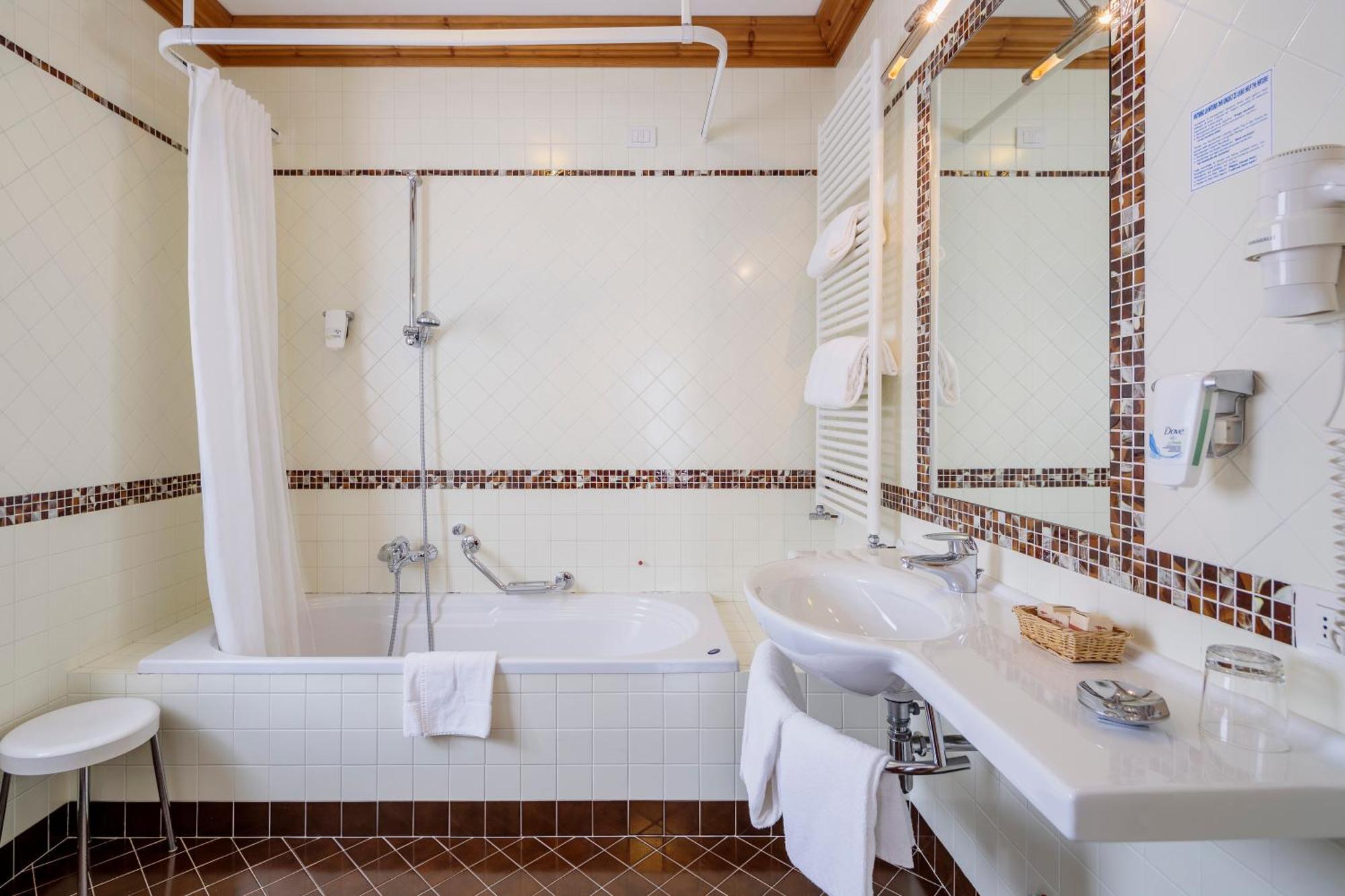 Single Room,1216297303:JPEG