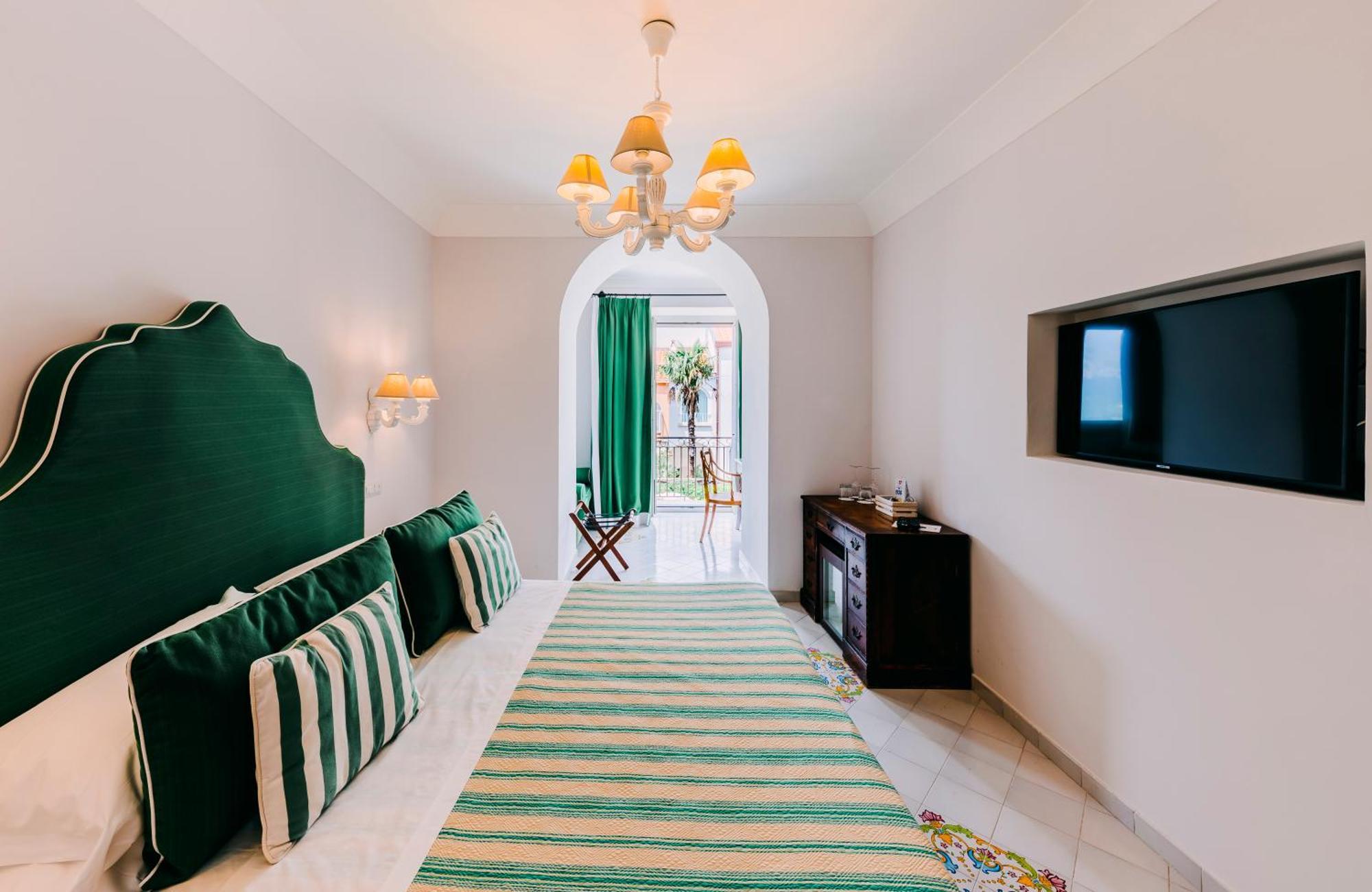 Comfort Double or Twin Room Partial Sea View