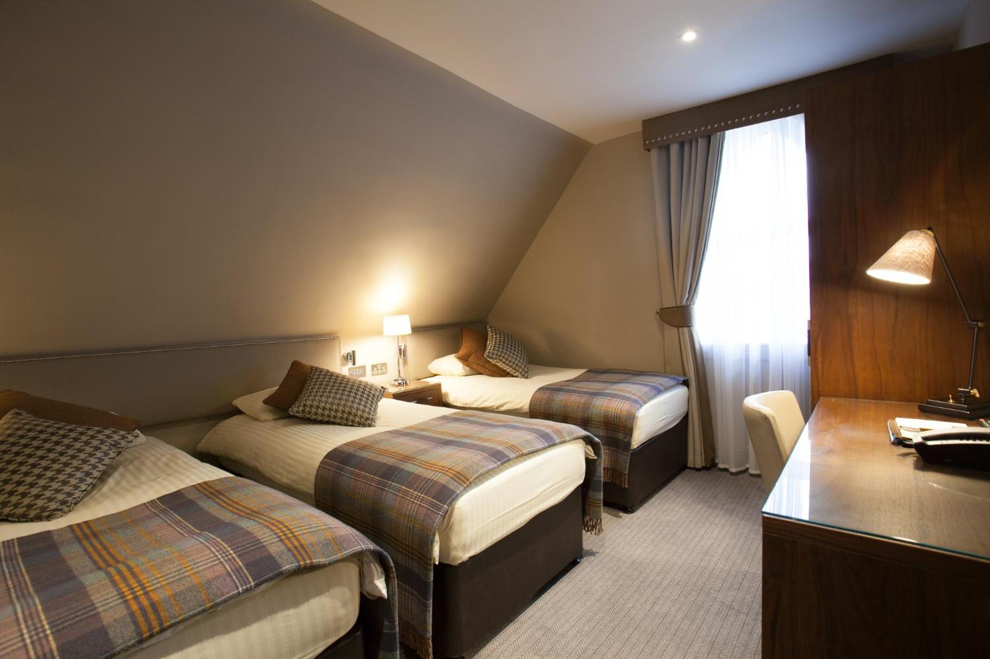 Economy Triple Room