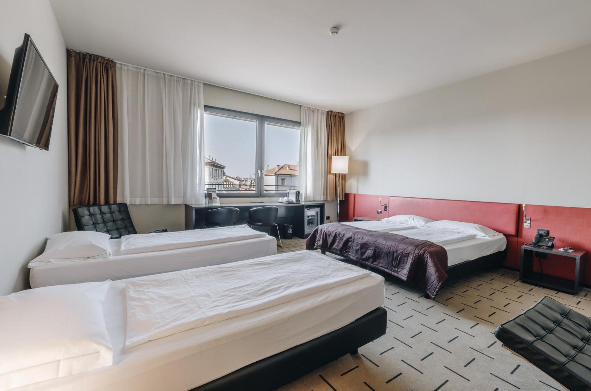Superior Quadruple Room,1224174130:JPEG