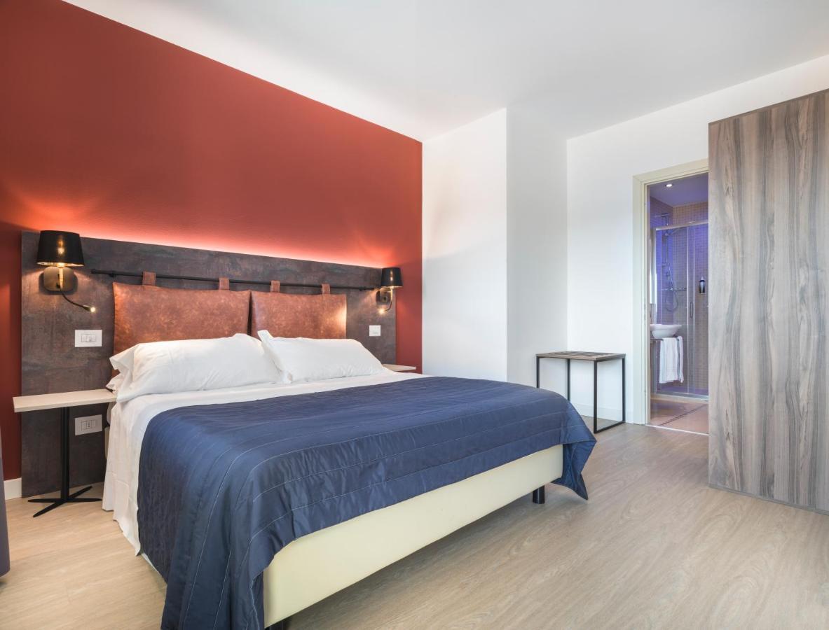 Double Room Lake View