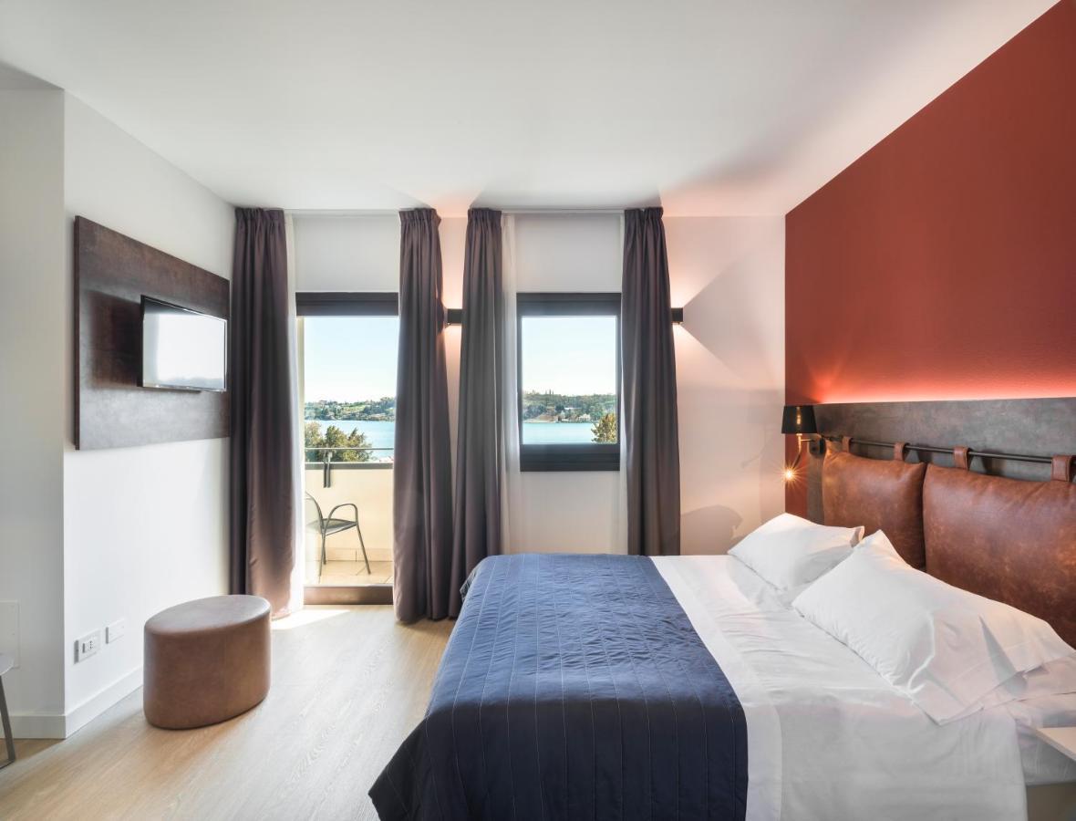 Double Room Lake View