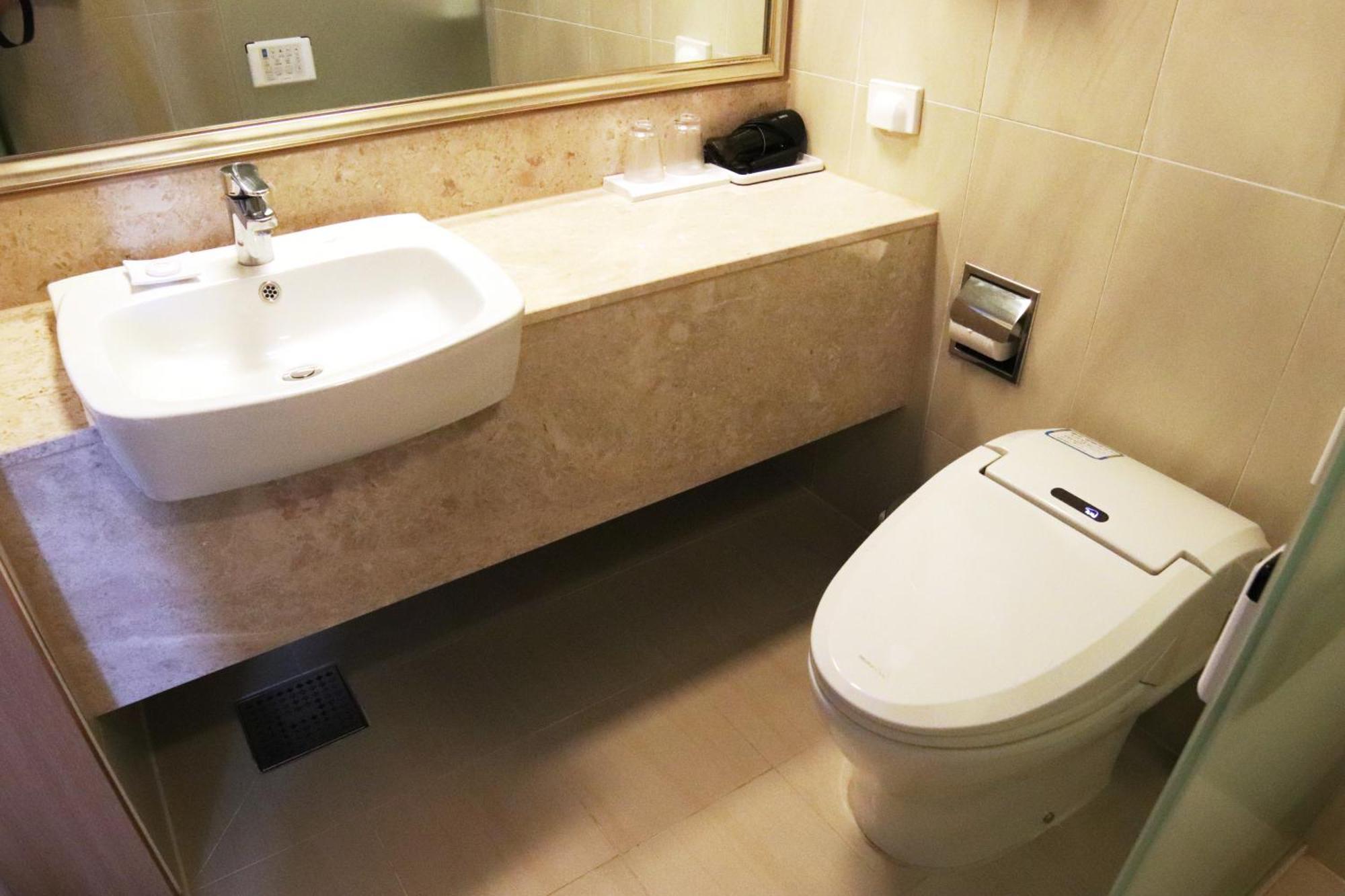 Deluxe Family Twin Room
