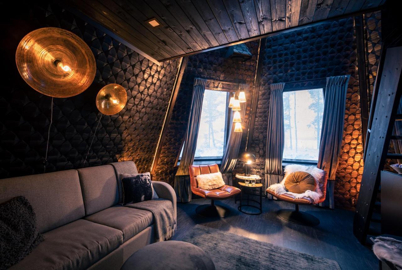 Komsio Glass Igloo Suite