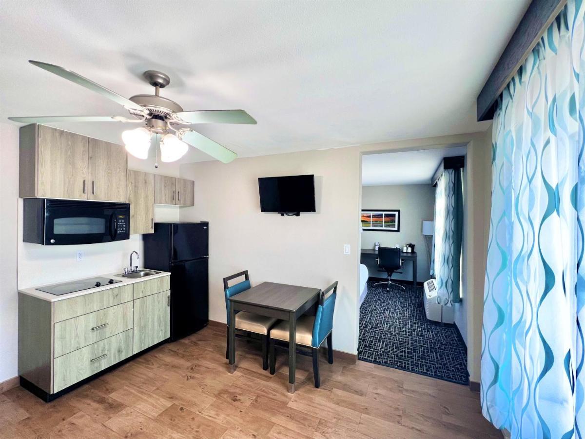 Deluxe Double Suite