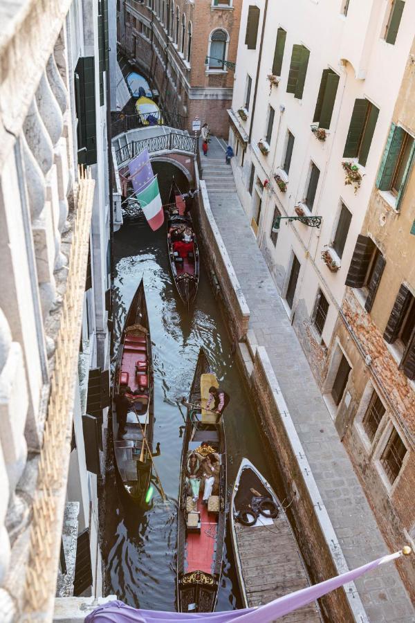 Deluxe Double Room Canal View