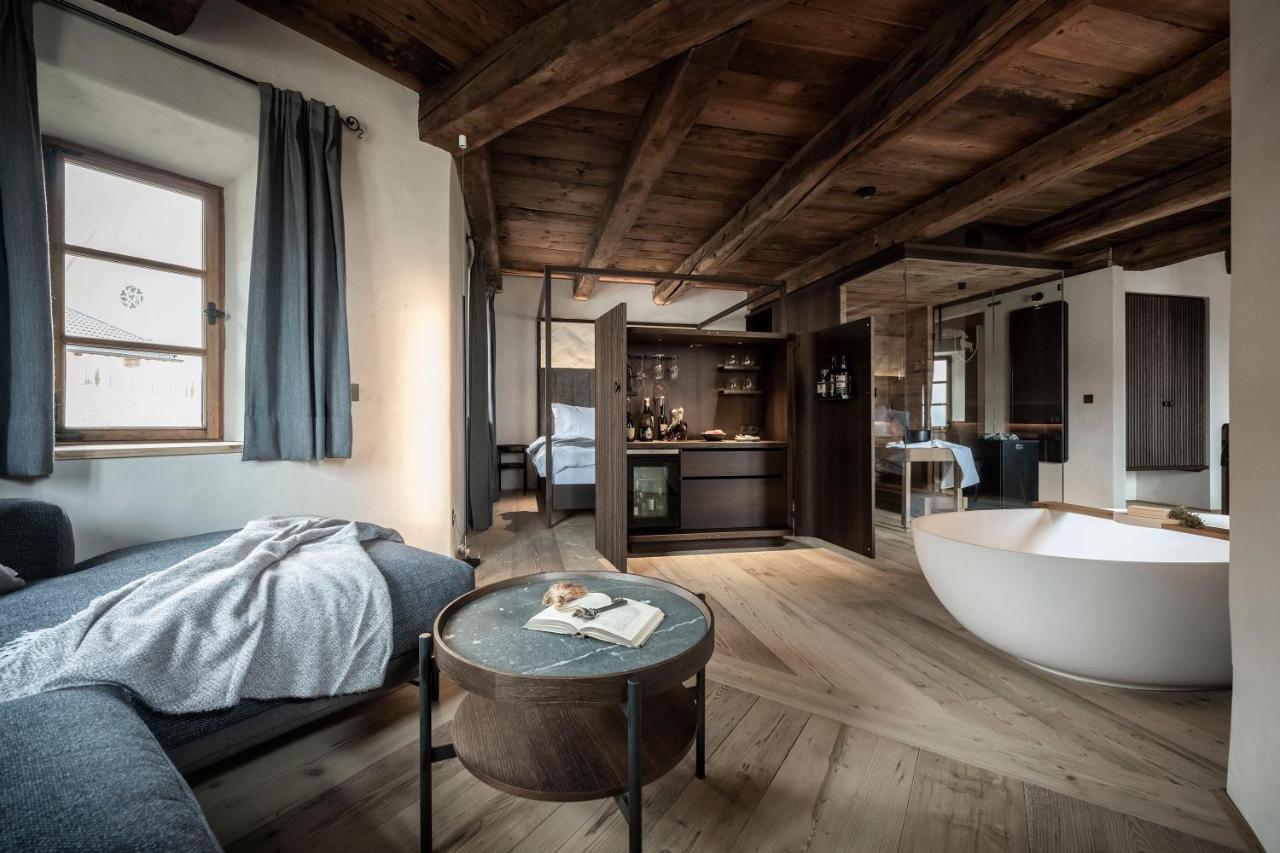 Presidential Suite,1498865866:JPEG