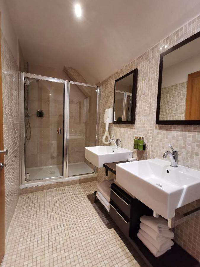 Deluxe Triple Room,1234824500:JPEG