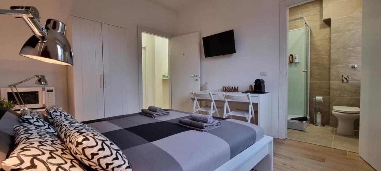 Double Room Private Bathroom