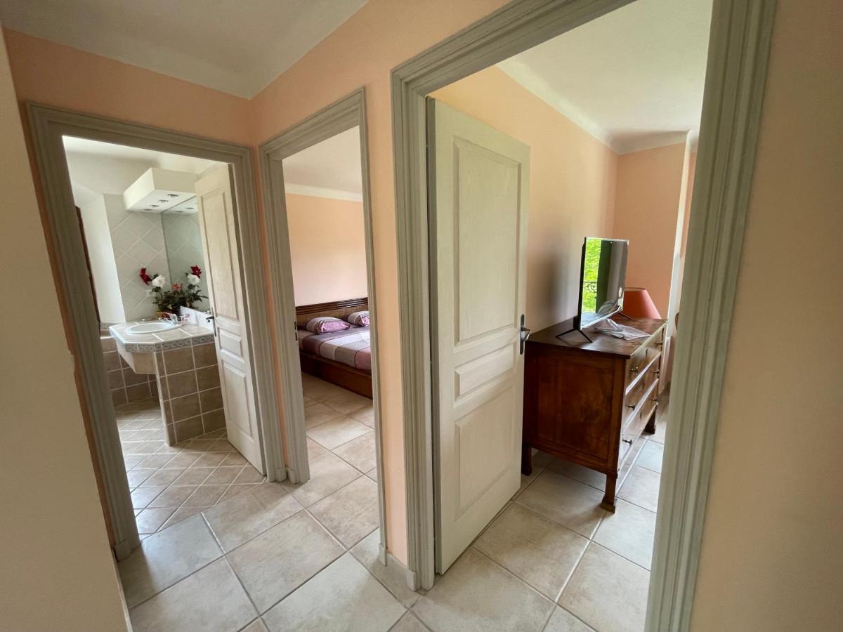Two-Bedroom Suite,1241990410:JPEG