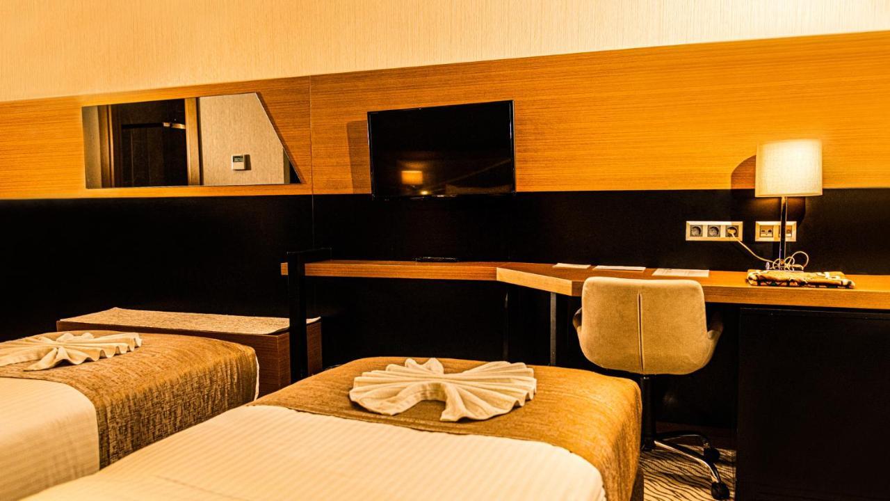 Standard Double or Twin Room City View