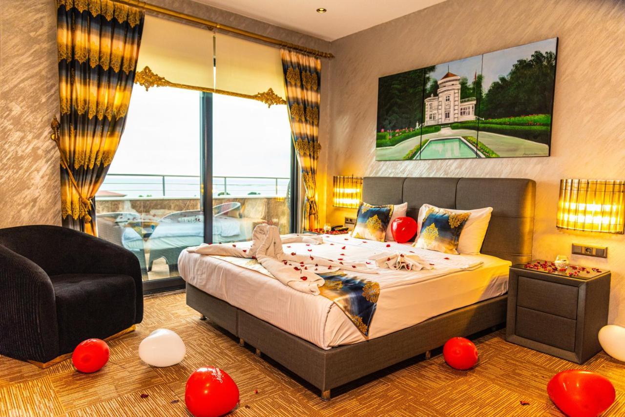 Ottoman King Room – Sea View Balcony