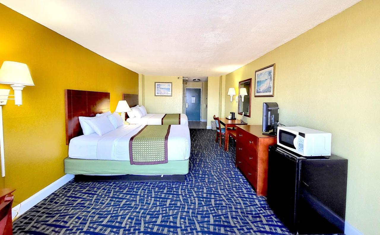 Standard Room Two Queen Beds Oceanfront Balcony