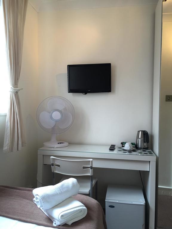 Small Single Room