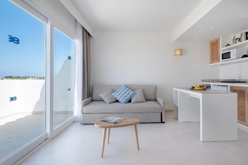 Select Apartment