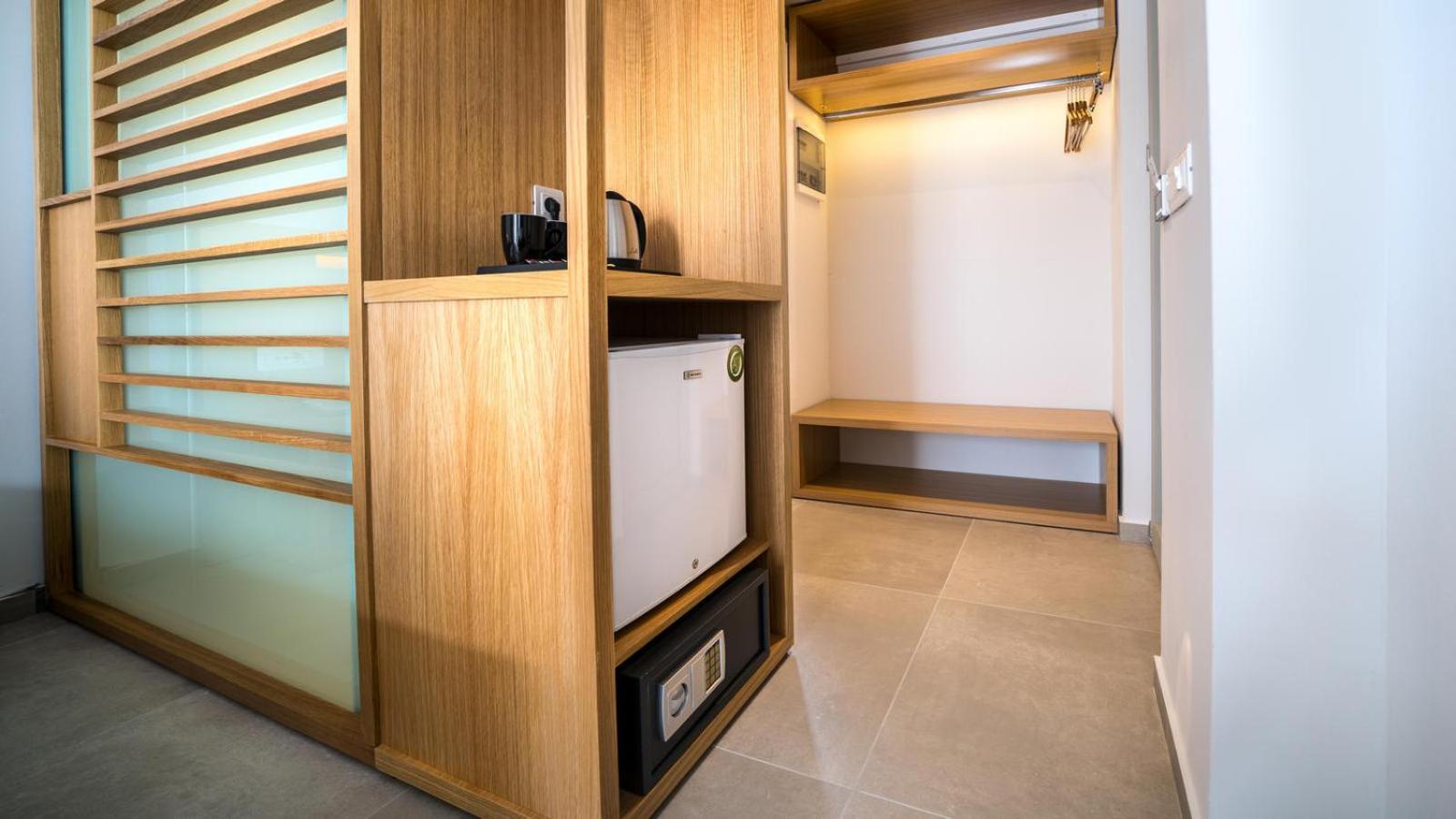 Superior Double or Twin Room Side Sea View