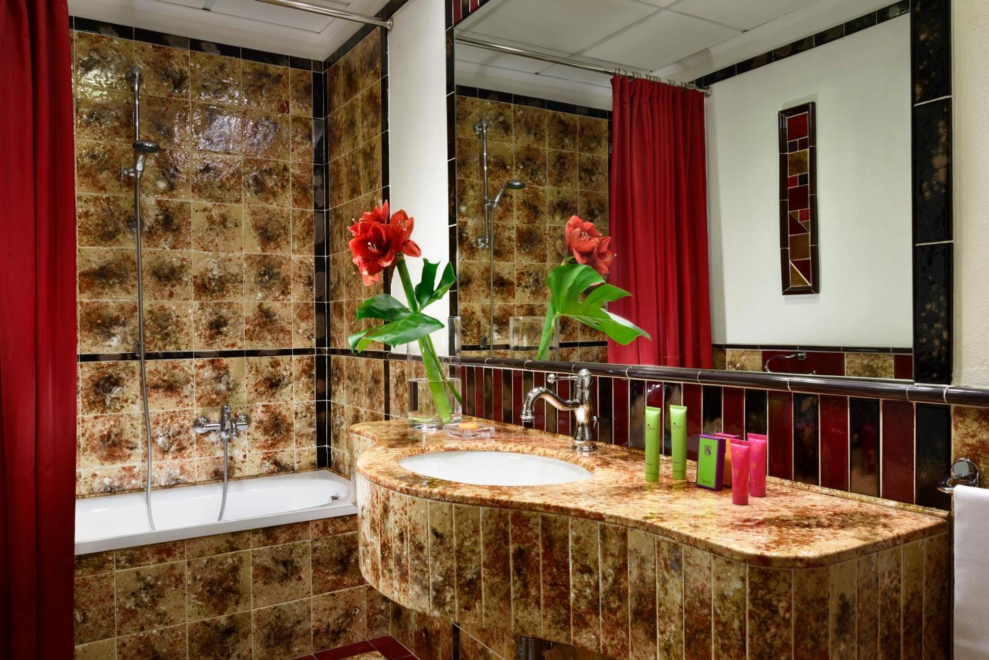Deluxe Double or Twin Room River View