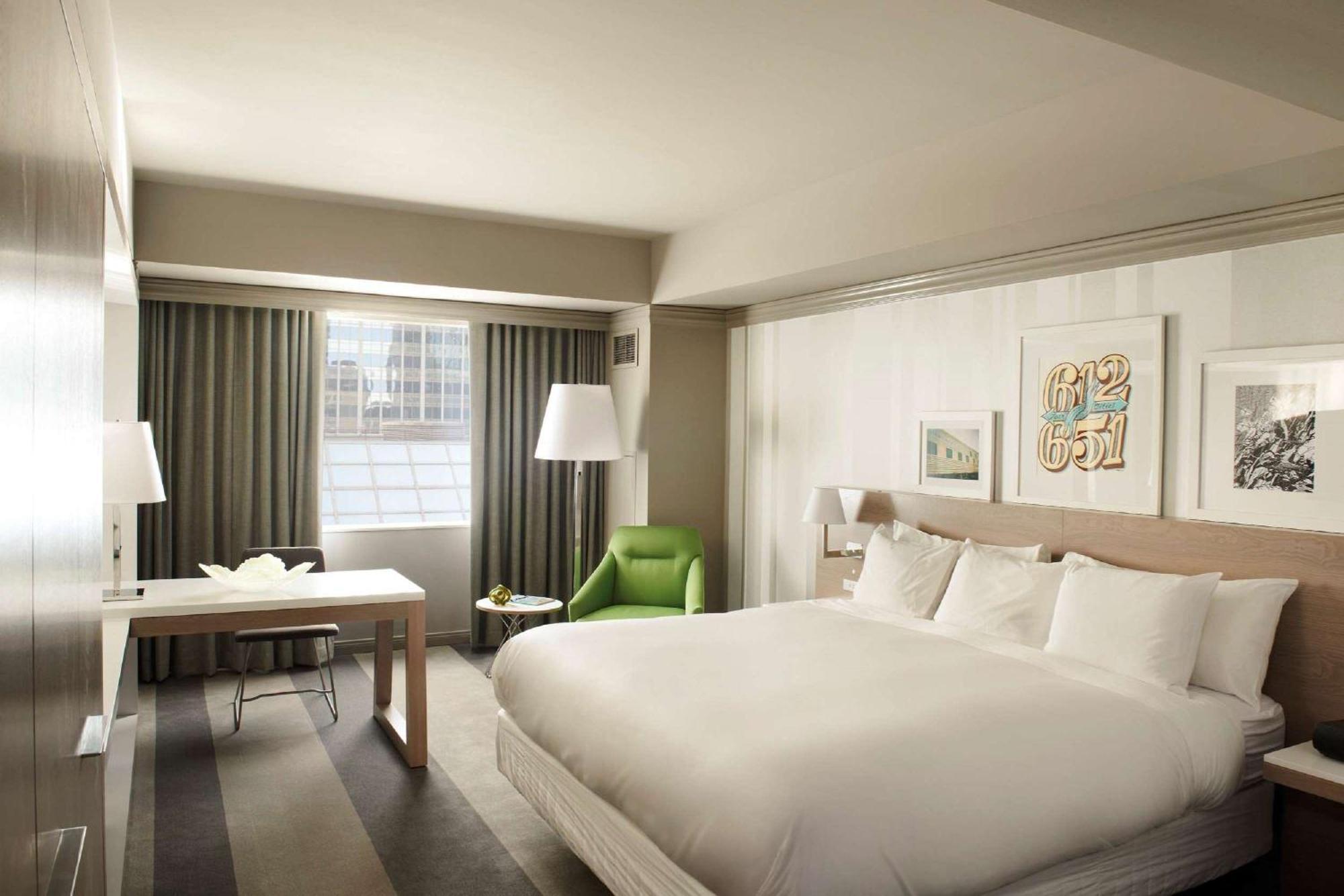 Deluxe King Room,1275324256:JPEG