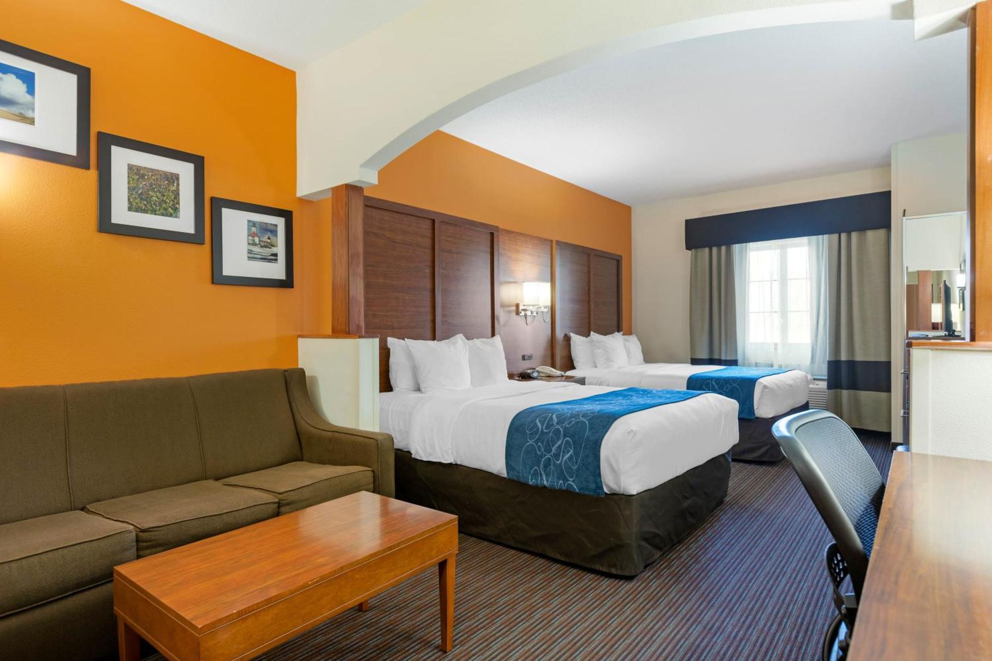 Queen Room Two Queen Beds Non-Smoking