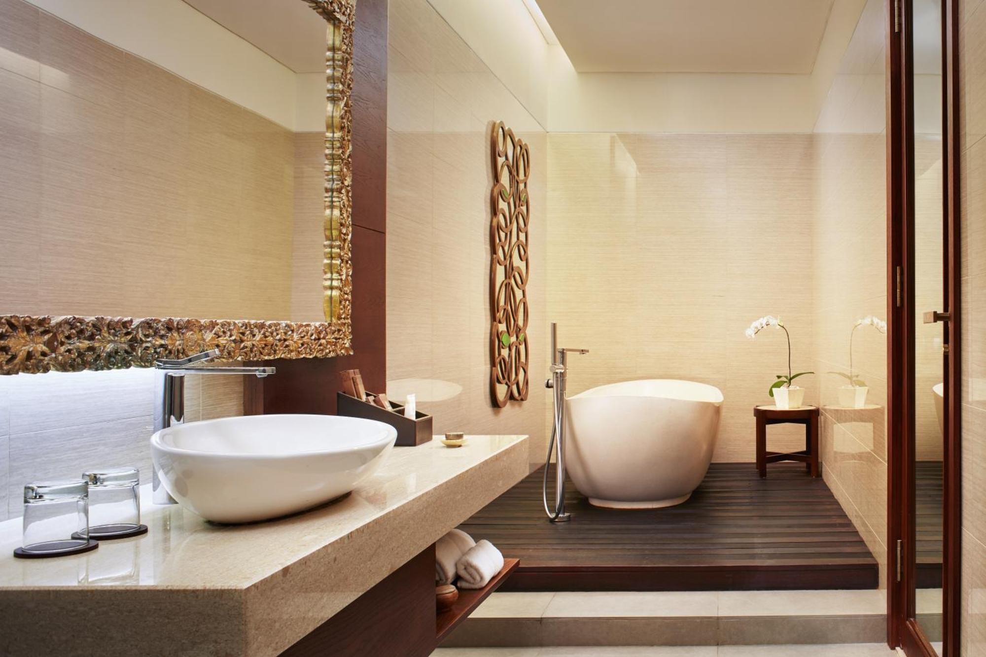 Deluxe Double or Twin Room Pool Access