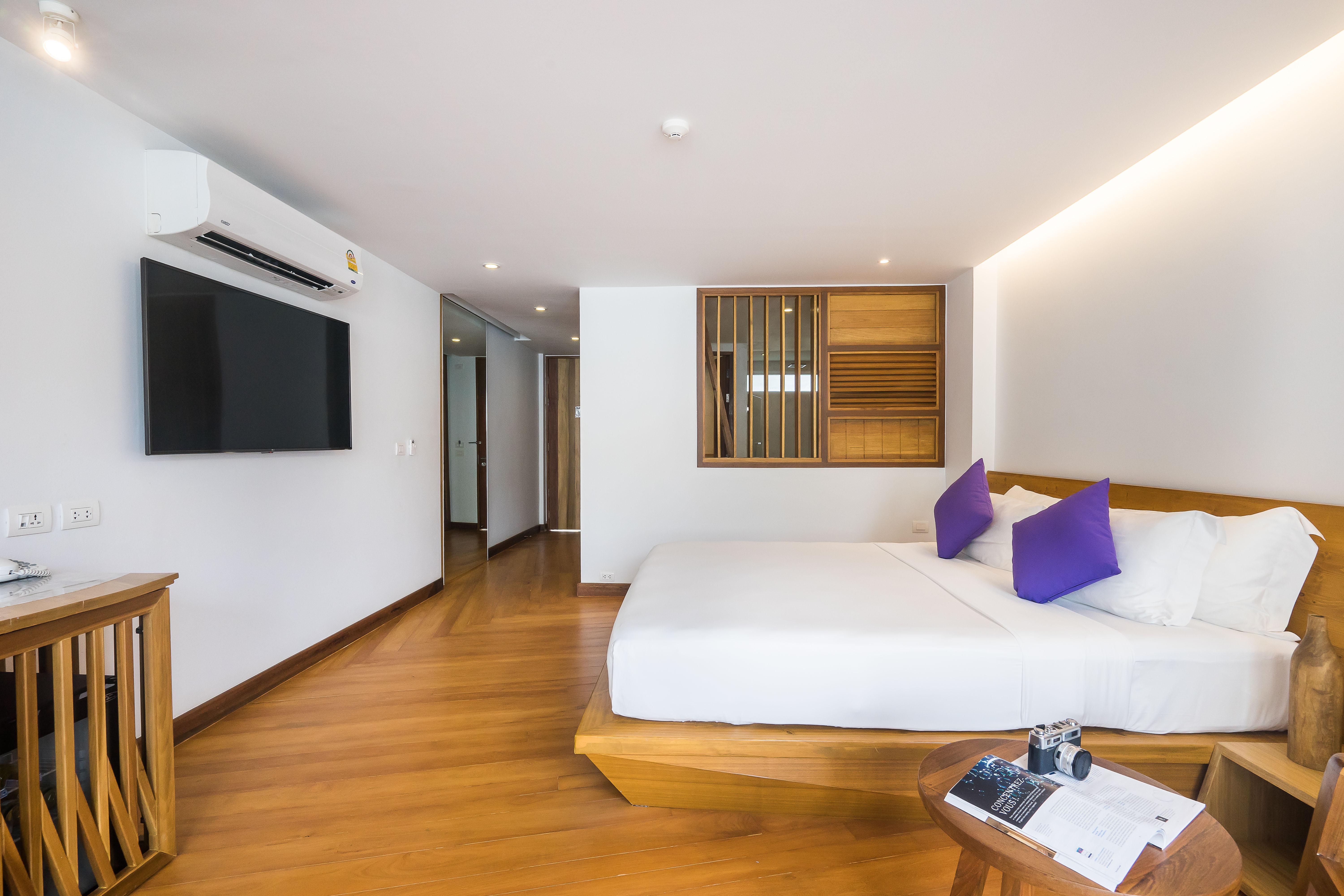 Quarto com Acesso à Piscina