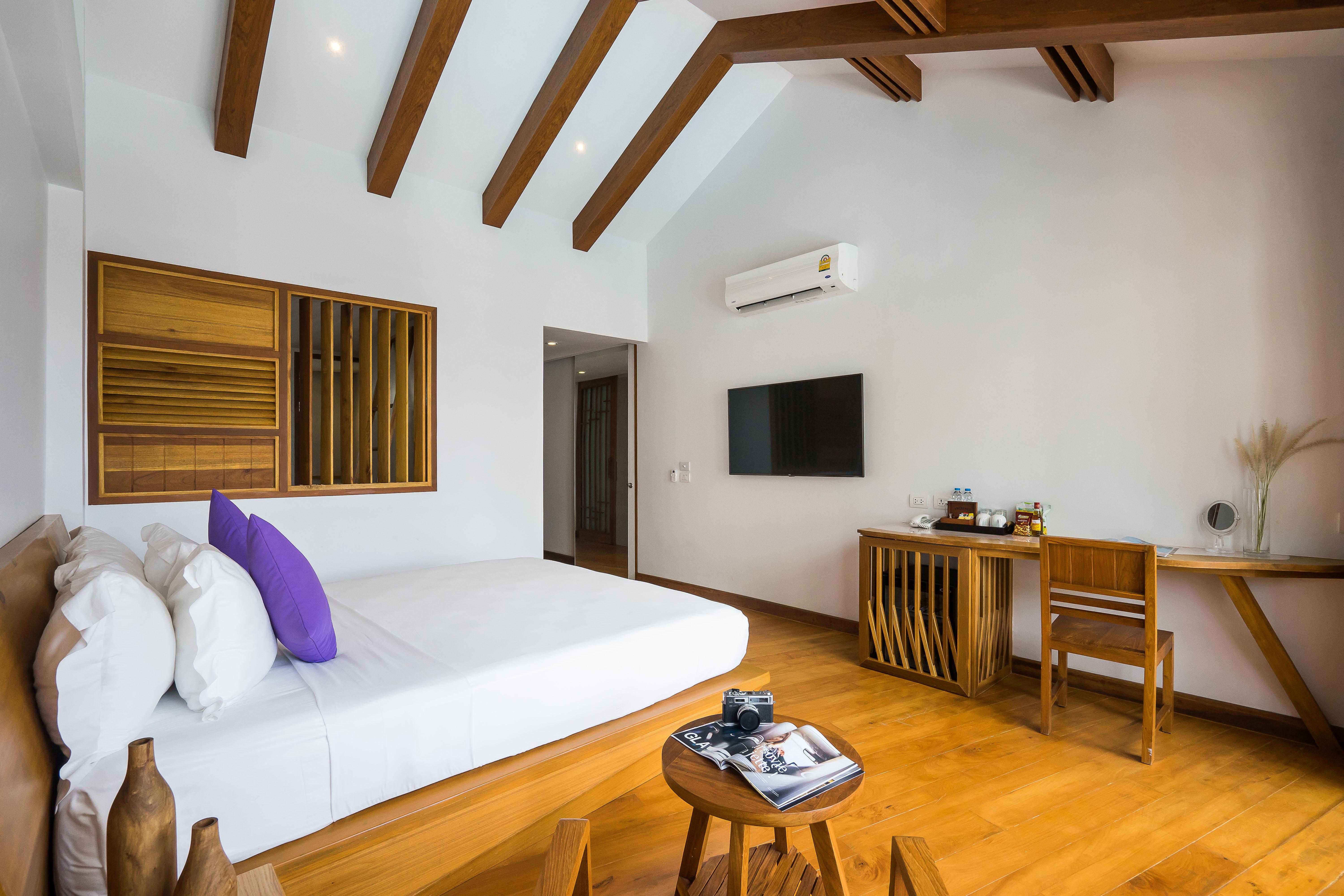Quarto com Vista da Piscina