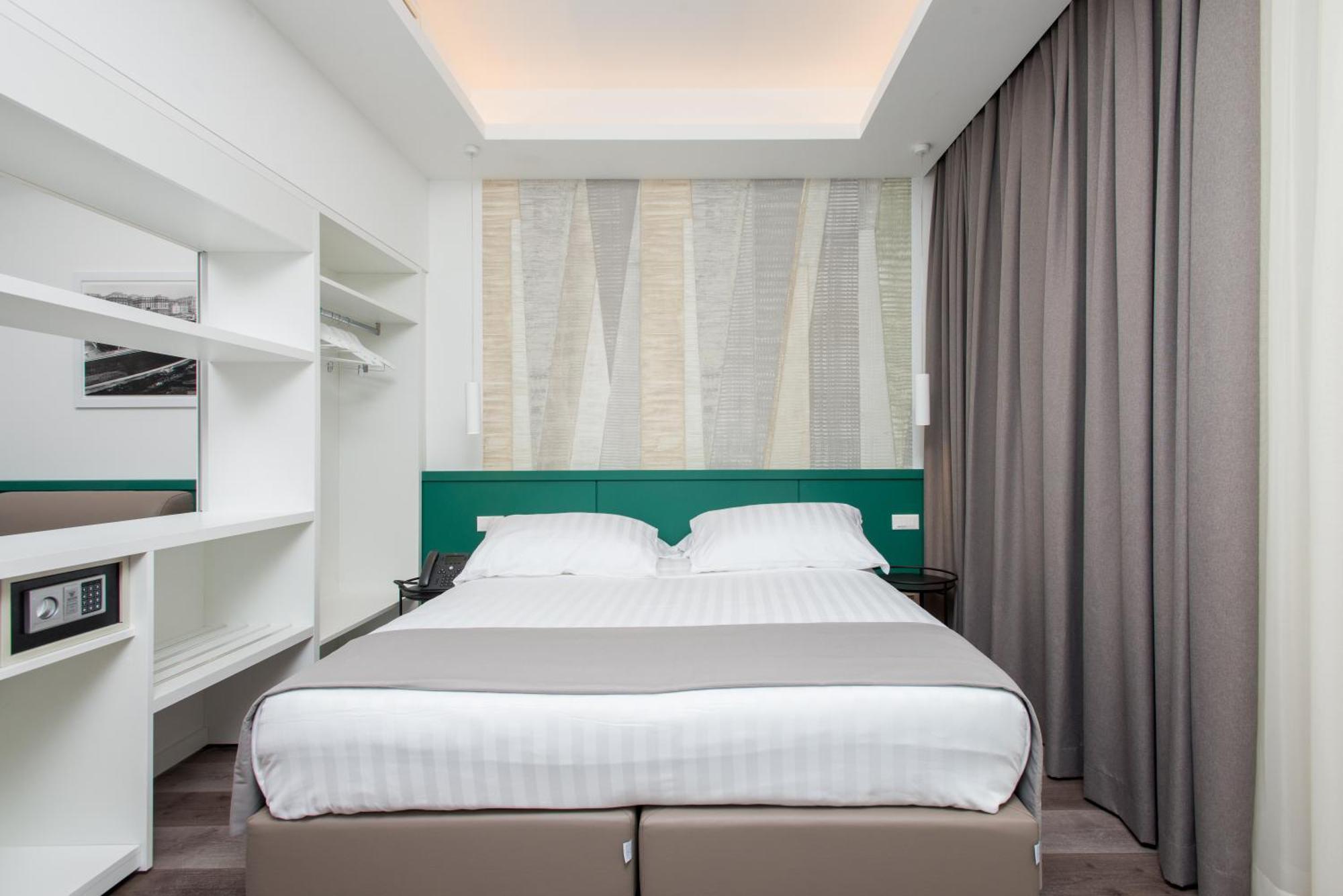 Standard Double or Twin Room an internal view the gallery