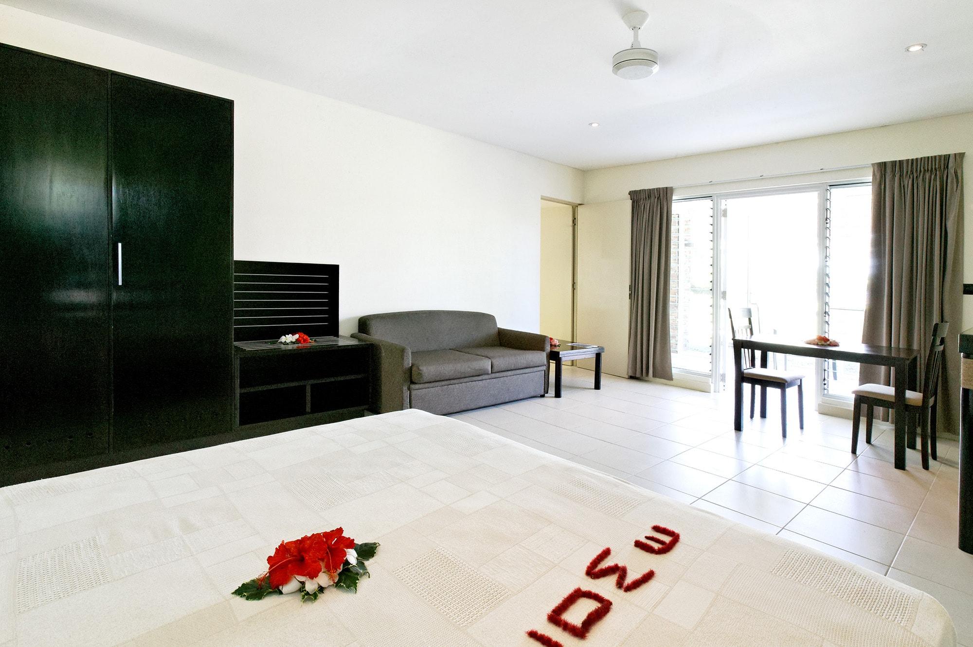 Studio Apartment with Garden View