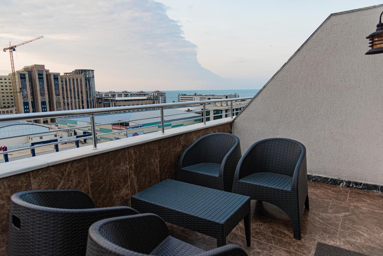 Ottoman King Room – Sea View Balcony