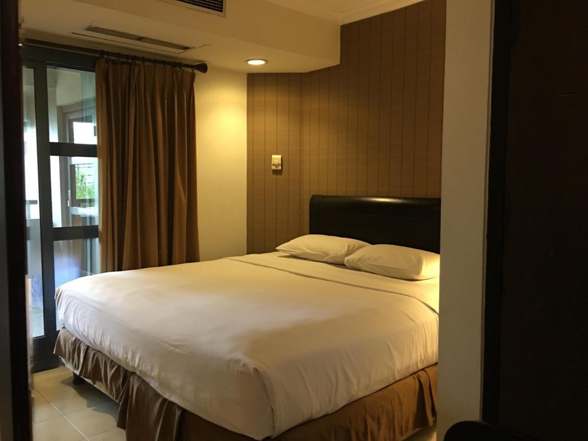 2 BR Business