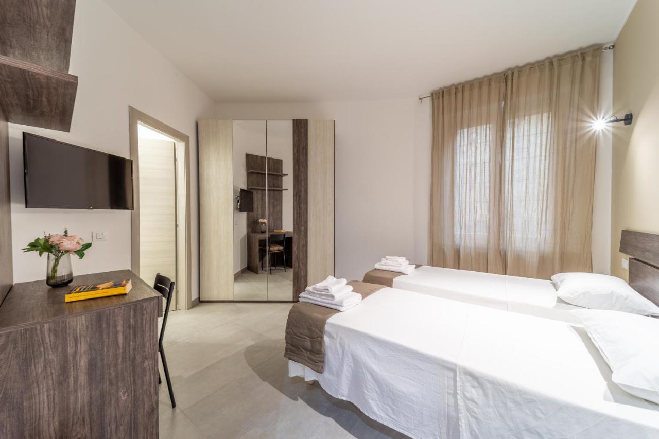 Double or Twin Room Bathroom