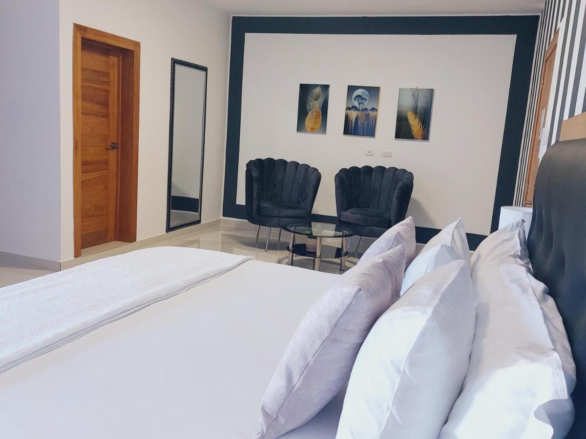 Deluxe Junior Suite,1297621219:JPEG