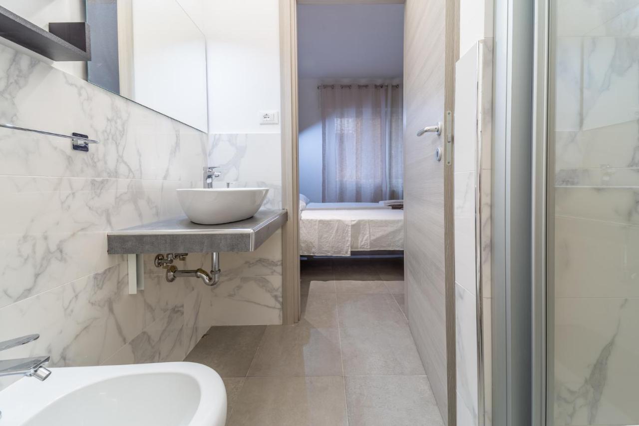 Double or Twin Room Private Bathroom