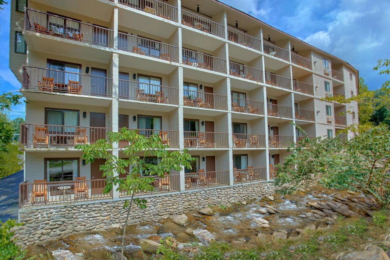 Double Room Balcony No Pets