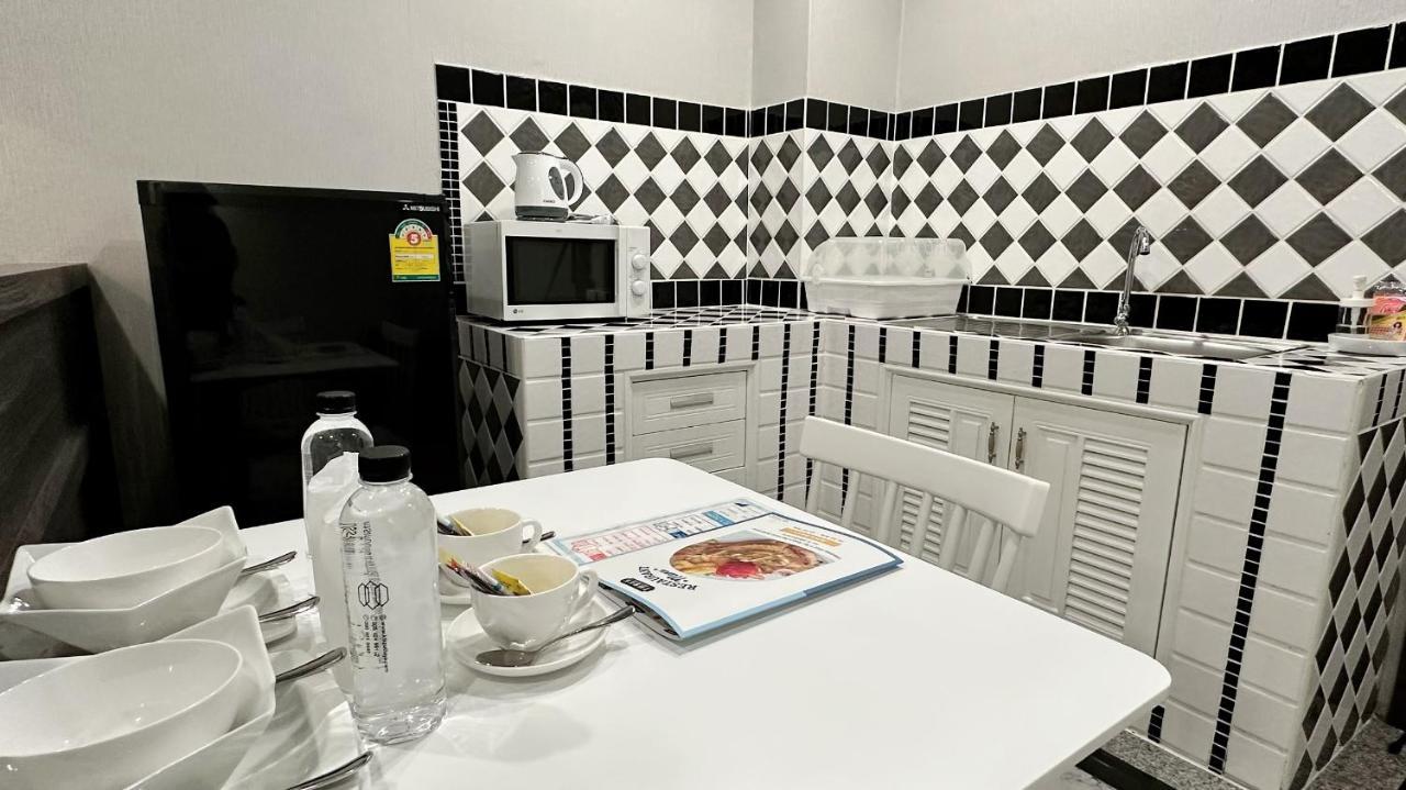 Deluxe Studio