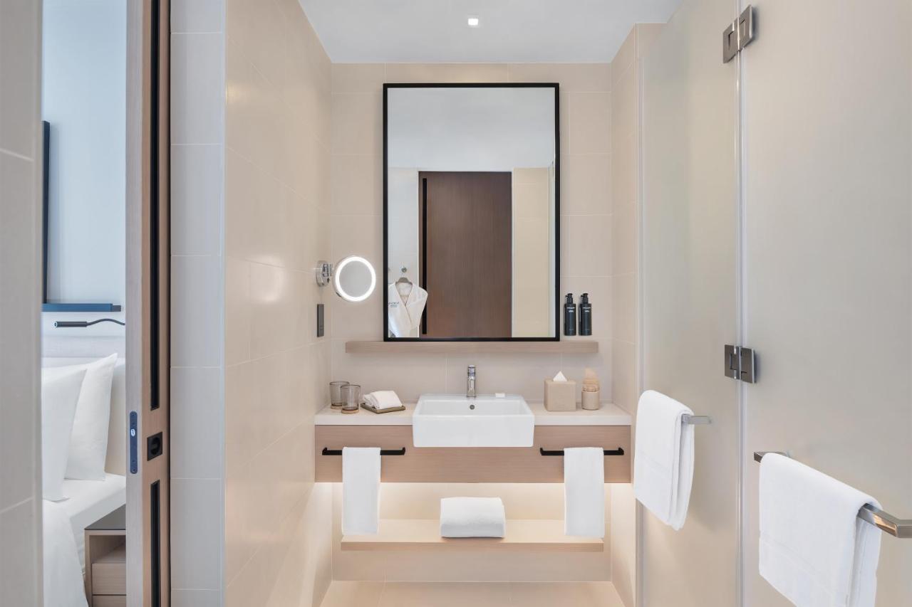 City View Deluxe Room Private Balcony King