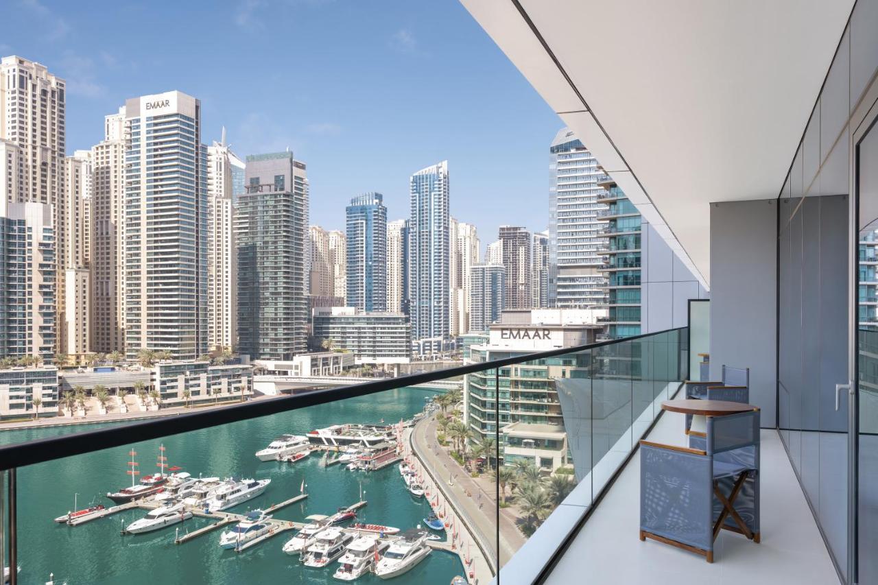 Marina View Deluxe Suite Private Balcony
