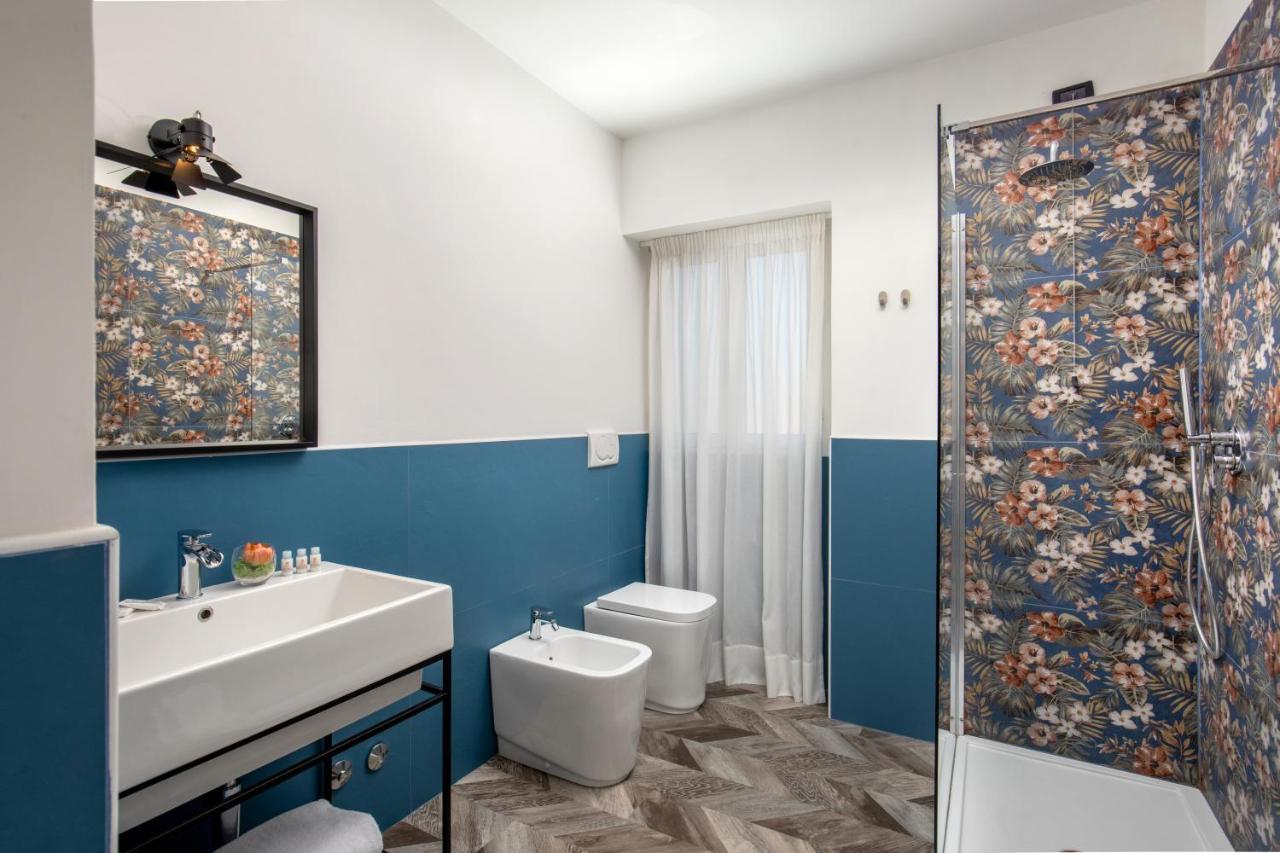 Double or Twin Room Private Bathroom