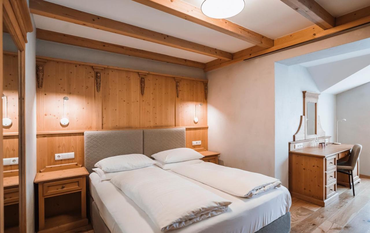 Junior Suite with Balcony,1338612626:JPEG