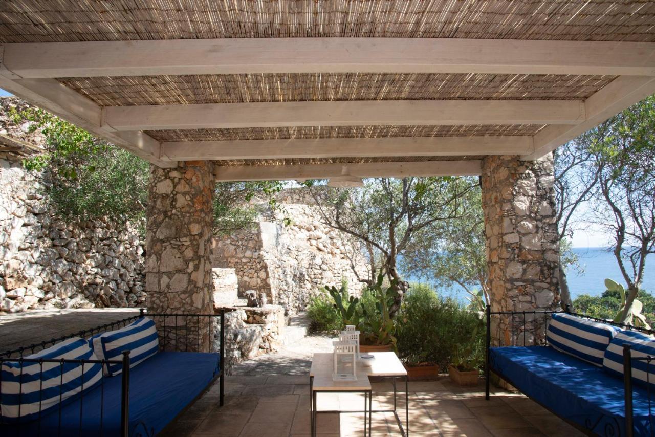 Deluxe Suite Sea View Private Garden