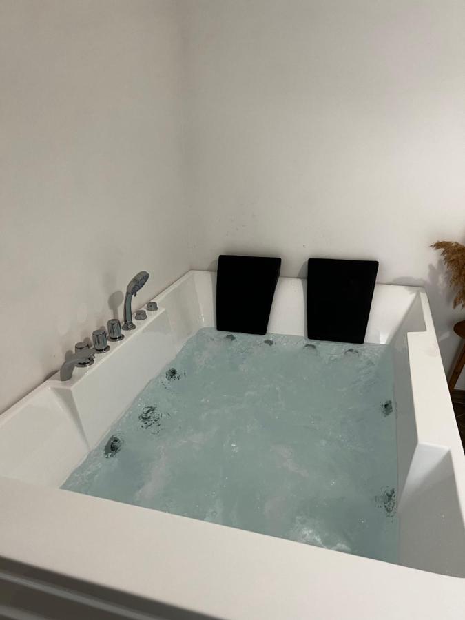 Double Room Spa Bath