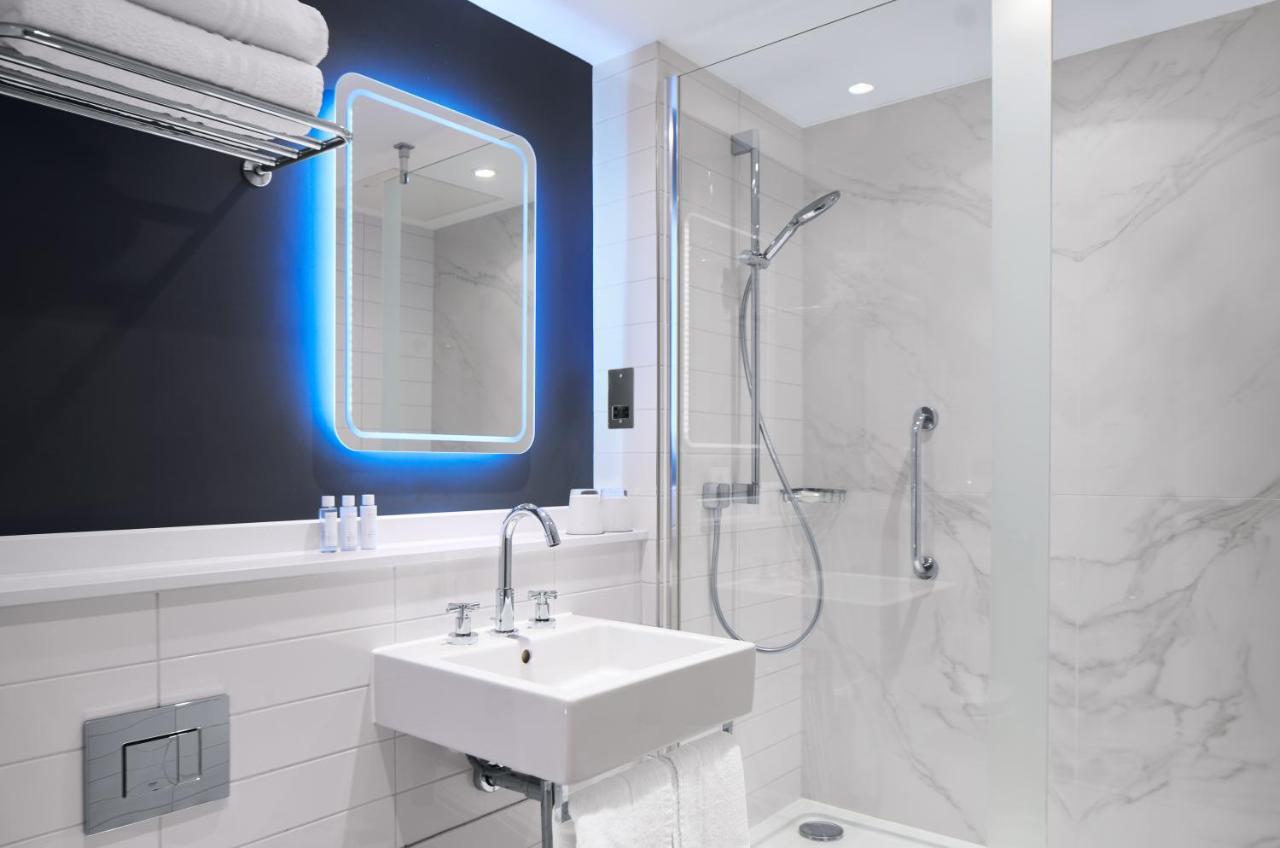 Deluxe Double Studio,1574674646:JPEG