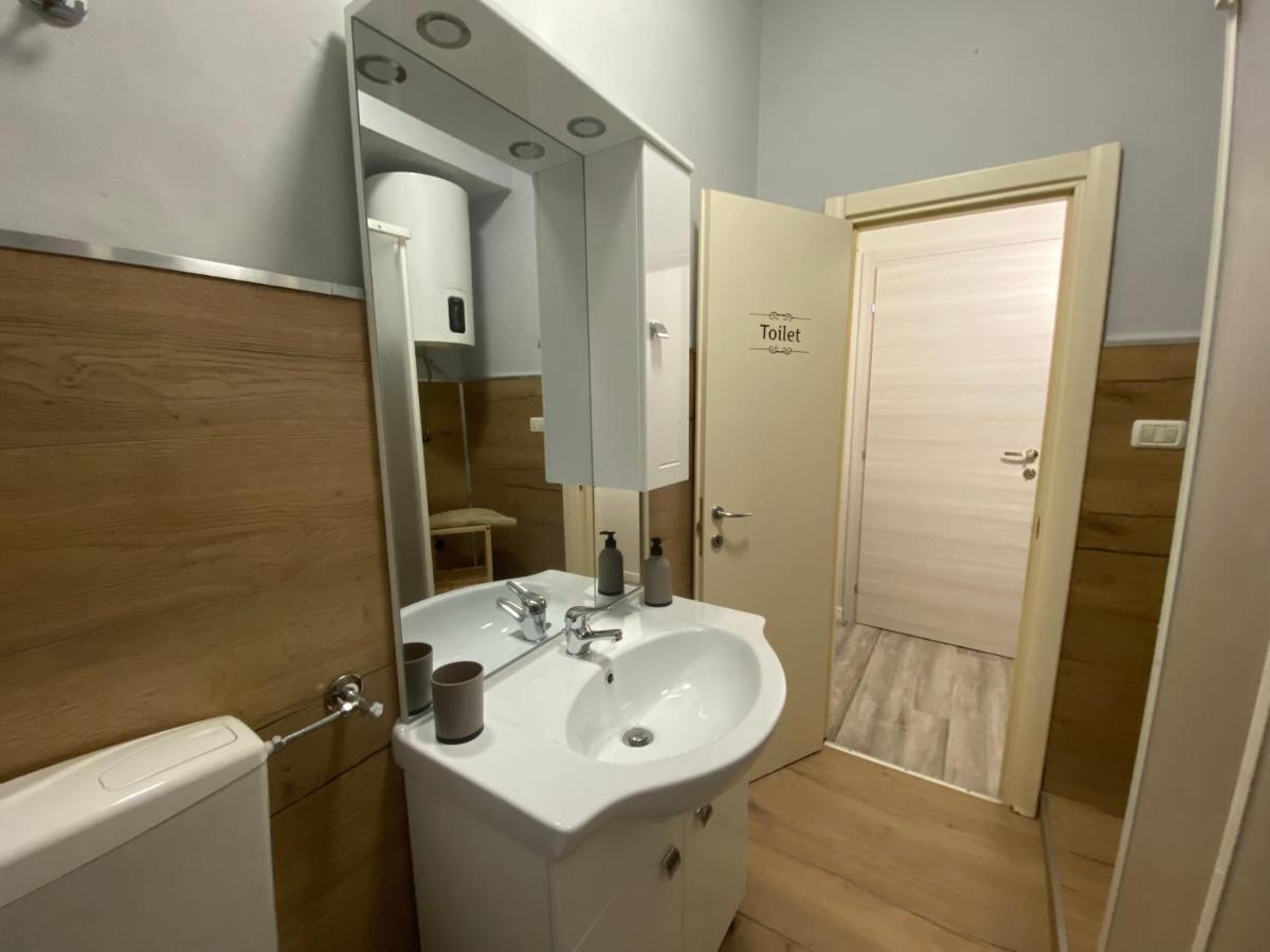 Triple Room Private Bathroom