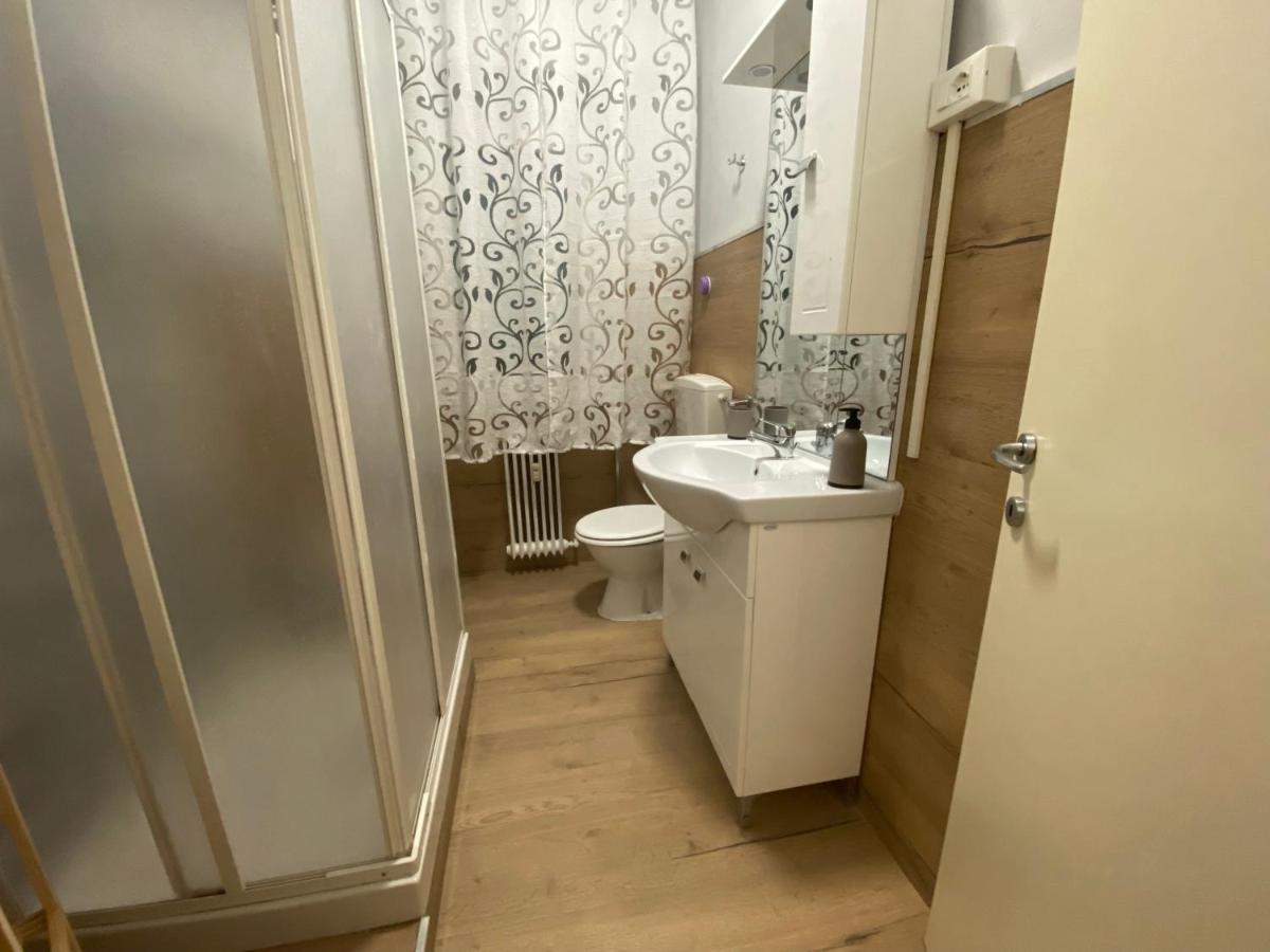 Triple Room Private Bathroom